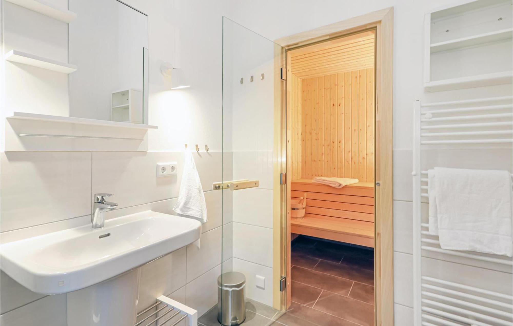 Cozy Home In Krems Ii-Warderbrueck With Wifi Gols المظهر الخارجي الصورة